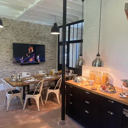 Le Clocher De La Duchesse Bed & Breakfast 3*