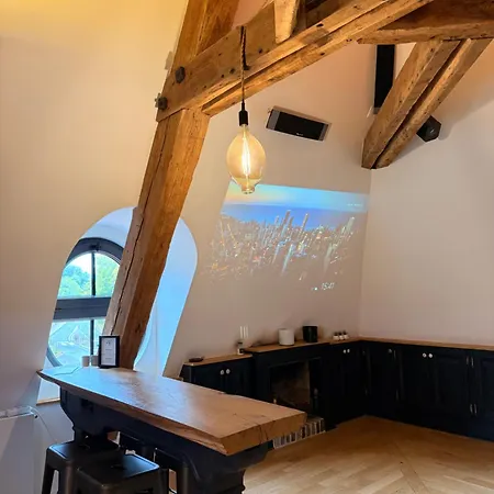 Le Clocher De La Duchesse Bonnelles