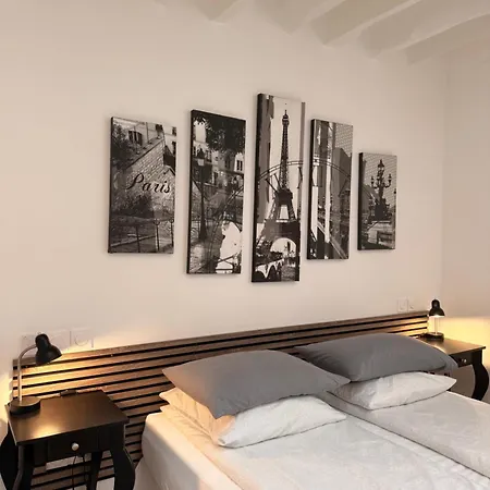 Le Clocher De La Duchesse Bed & Breakfast 3*
