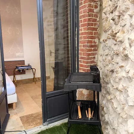 B&B Le Clocher De La Duchesse 3*