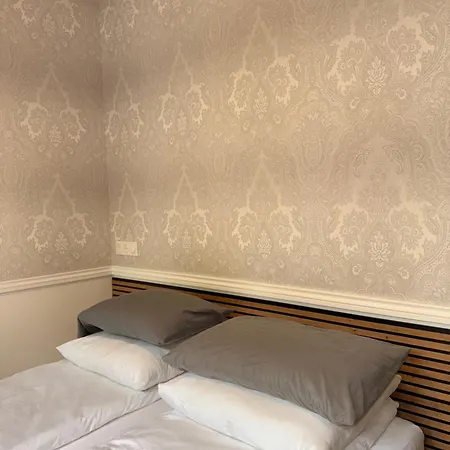 Le Clocher De La Duchesse Bed & Breakfast Bonnelles